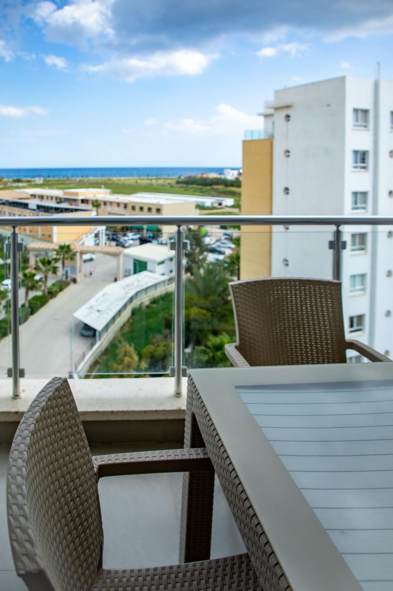 Caesar Resort & Spa Trikomo Exterior foto